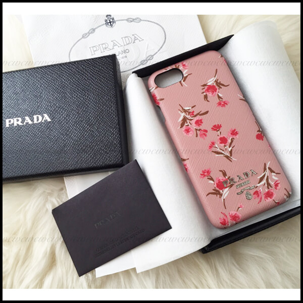 2017人気新作 PRADA プラダコピー 新作花柄が可愛いスマホケース
